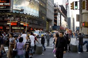081506zp_TimesSquare4